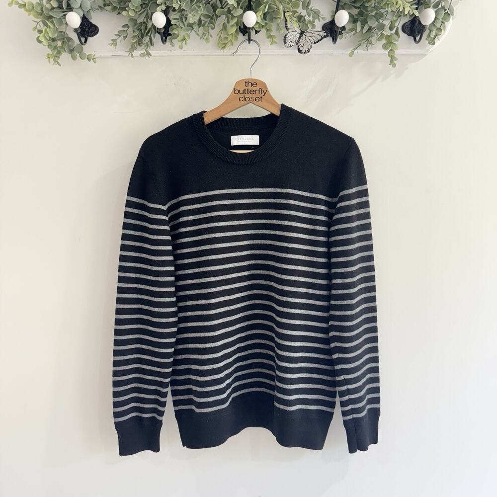 Men’s Everlane 100% Wool Grey Black Striped Crewneck Sweater Medium H4717
